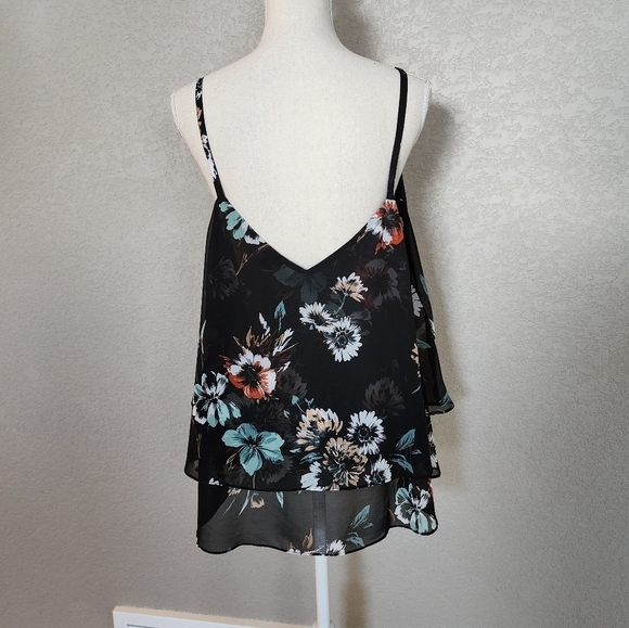 Torrid floral Tank top Size 1X - Picture 4 of 7
